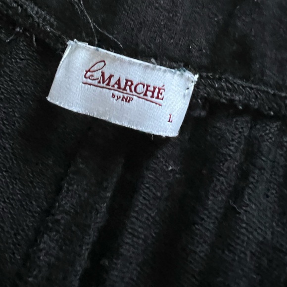 {Le Marche by Naked Princess} Black Shorts - Picture 6 of 7